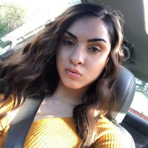 Meet your Posher, Cecelia